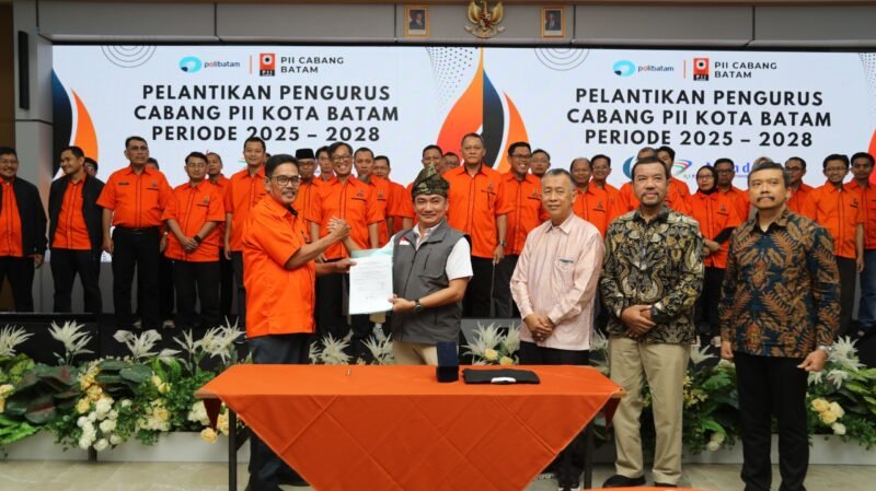 BP Batam menghadiri pelantikan Persatuan Insinyur Indonesia (PII) Cabang Kota Batam di Politeknik Negeri Batam.