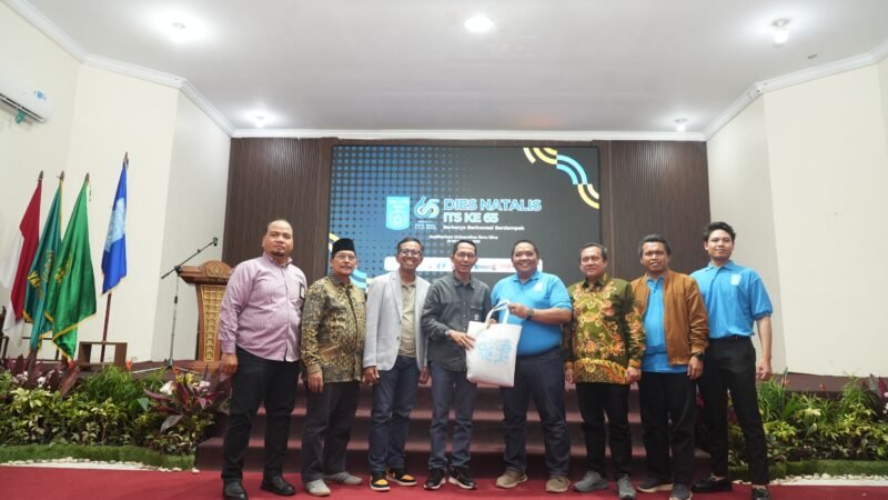 Perayaan Dies Natalis Institut Teknologi Sepuluh Nopember (ITS) di Batam berlangsung penuh kehangatan. Selain mempererat tali persaudaraan, kegiatan ini juga menjadi momentum untuk memperkuat peran alumni bagi kemajuan daerah.