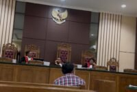Persidangan perkara dugaan korupsi PNBP di Pengadilan Negeri Tanjungpinang. Foto:Ist